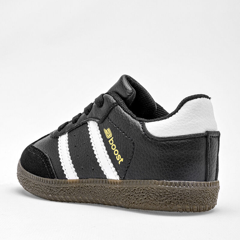 Boost Tenis urbano para ni&ntilde;o negro blanco image number null