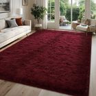 Alfombra Falark 183 &times; 274 cm Rojo Burdeos &ndash; Peluche De Pelo Largo
