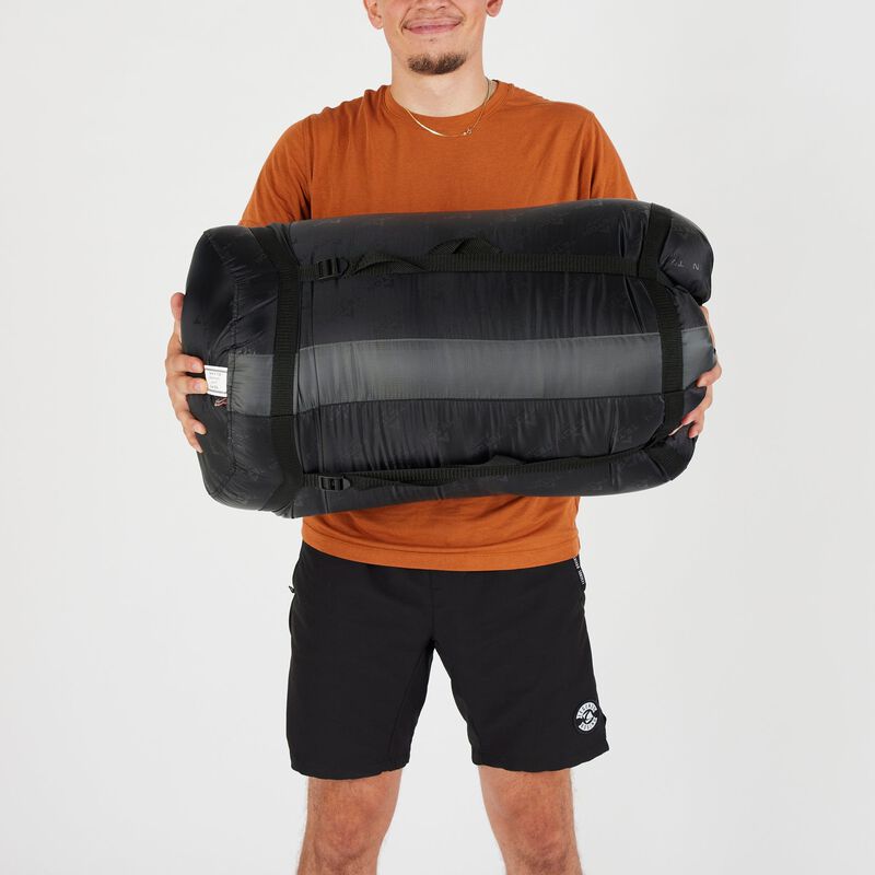 Sleeping Doble Mammoth -7&deg;c Gris Teton image number null