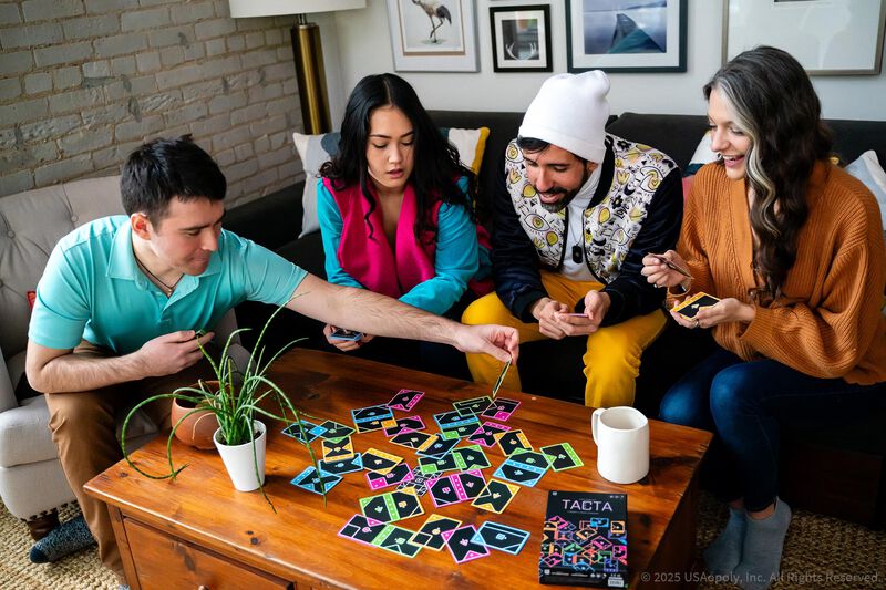 Juego De Cartas Usaopoly Tacta Fast-paceed Stra... image number null