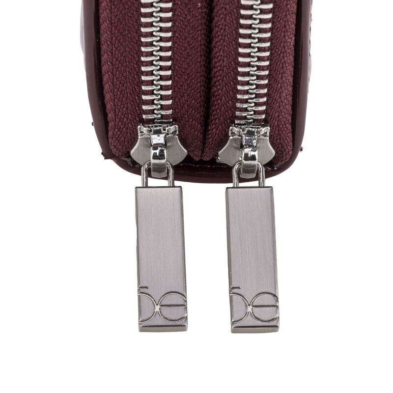 Cartera Cierre Doble Grande Look Glossy Color T... image number null