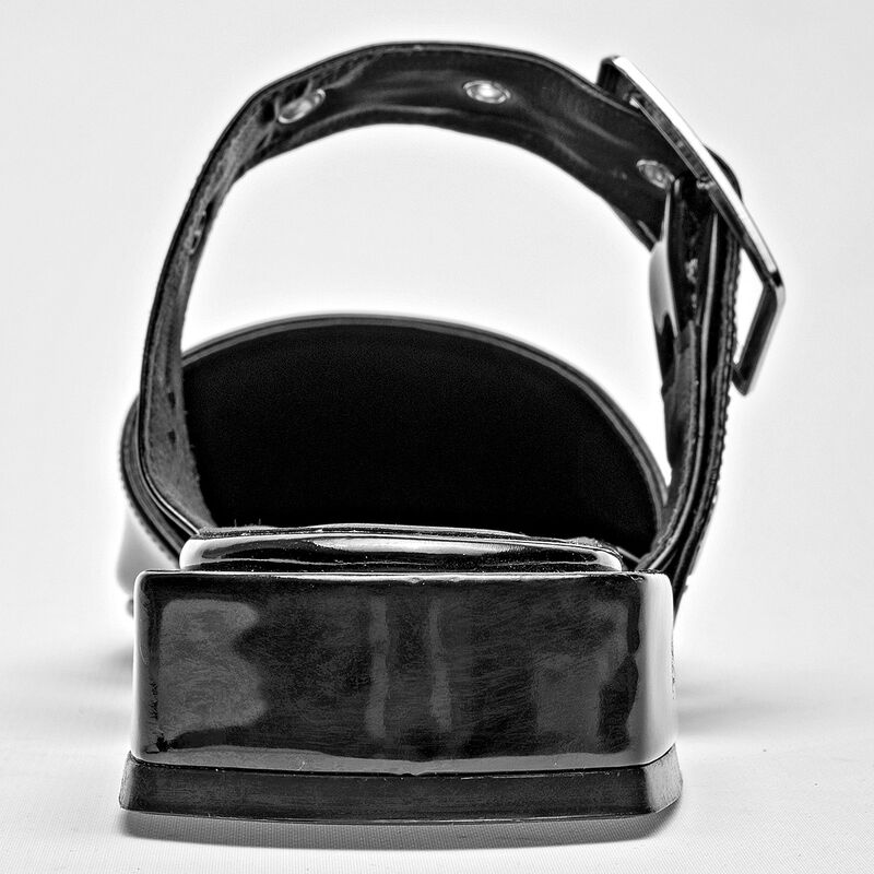 Crivelli Zapatos para mujer. Negro charol image number null
