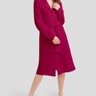 Bata Abotonada con Vivo Fucsia