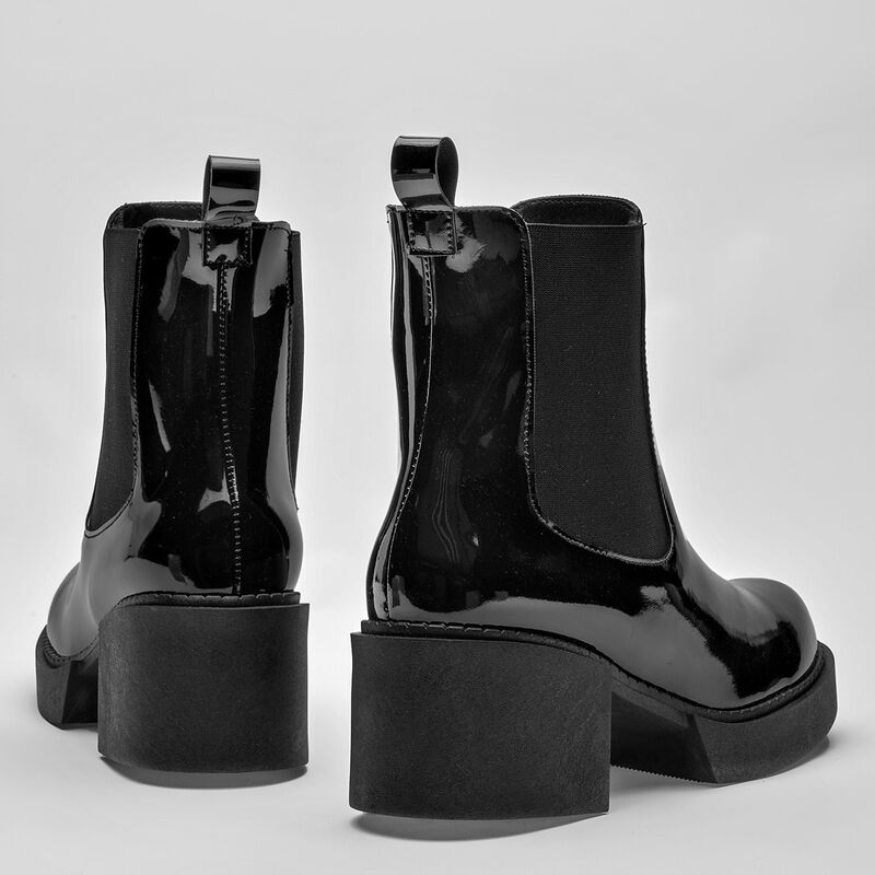 Been Class Bot&iacute;n para mujer negro charol image number null