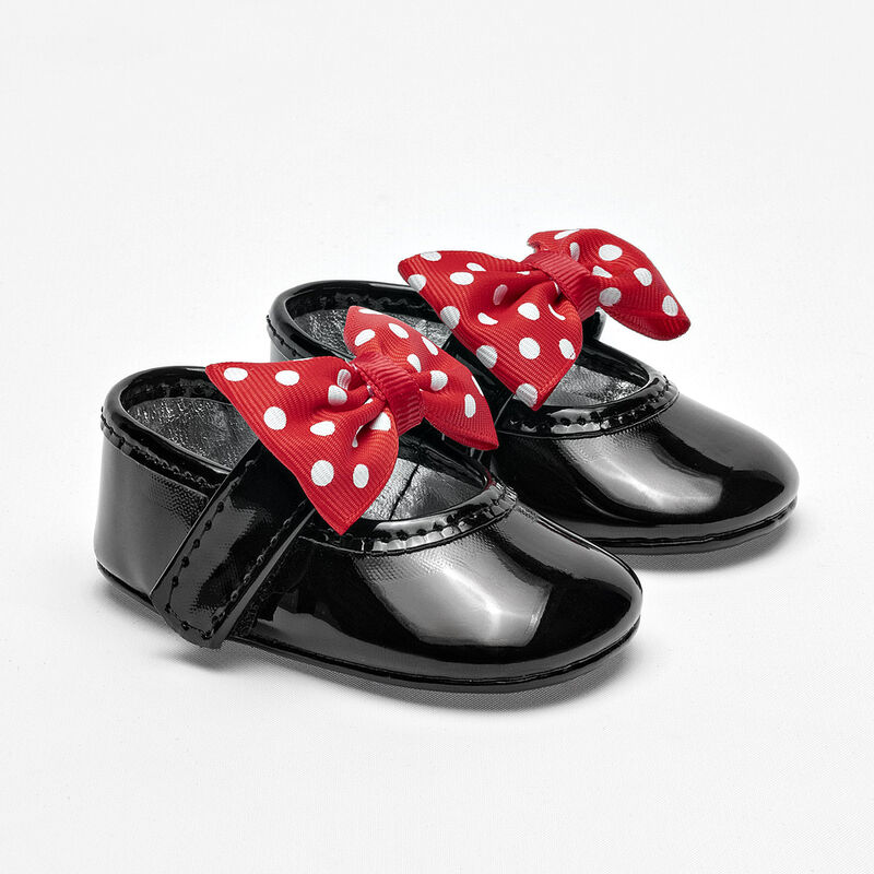 Willis Zapatitos para beb&eacute; ni&ntilde;a negro charol image number null