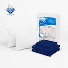 Spring Air Pack 2 Almohadas Peach Feel + Cubre Colch&oacute;n Queen Size Essence Impermeable + Juego de S&aacute;banas Queen Size Essence Color Marino