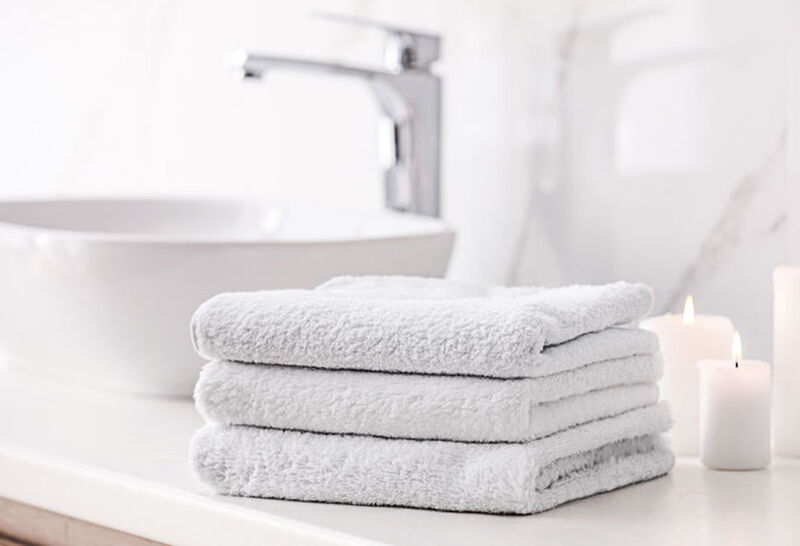 Set de toallas y bata 100% algod&oacute;n Royal Maisa image number null