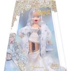 Mu&ntilde;eca Coleccionable Bratz 2025 Holidayz Frosty Nightz Cloe Con Moda Y Accesorios Premium
