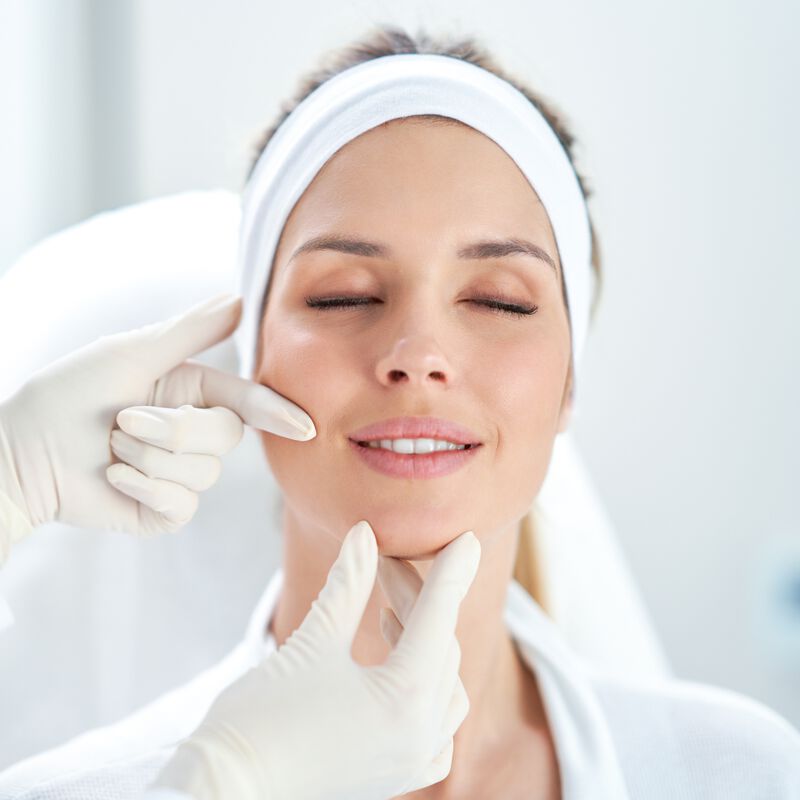 Paquete Cirugía de Bichat y Lipopapada image number null