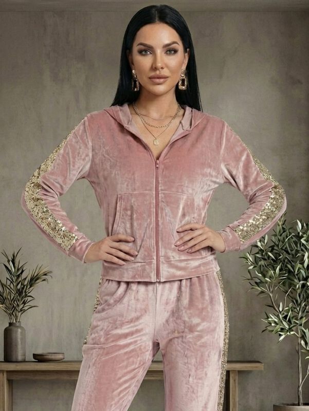 Conjunto Aterciopelado Deportivo con Detalles B... image number null