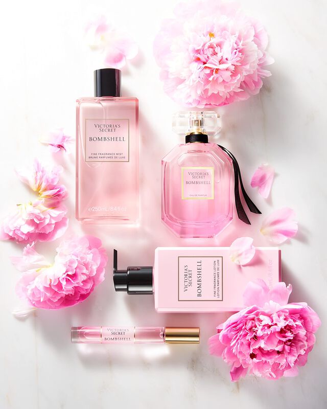 Perfume Victoria's Secret Bombshell Eau De Parf... image number null