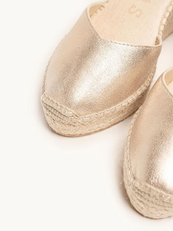 Jara Cu&ntilde;a Media Plataforma Ante Metal Oro image number null