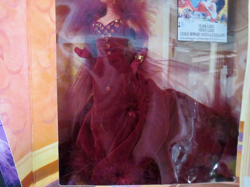 Mu&ntilde;eca Barbie Tesoros Atemporales Leyendas De H... image number null