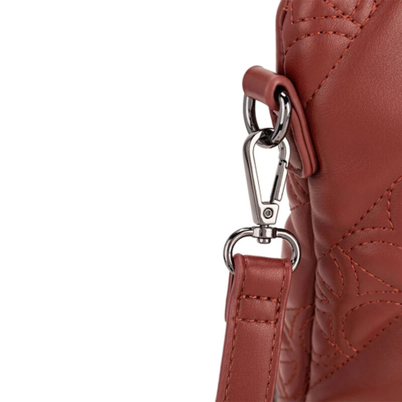 Bolso Cloe Tote Grande Color Vino O25 814 image number null