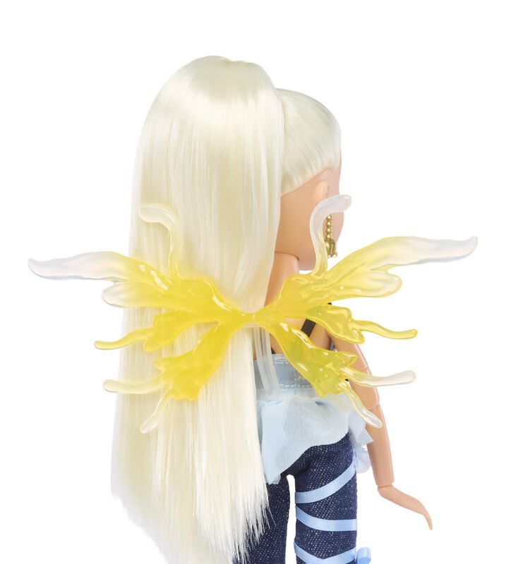 Mu&ntilde;eca De Moda Bratz Fashion Pixiez Cloe Con Mo... image number null