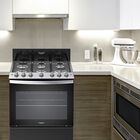 Estufa Al Piso. 30 Negro. Whirlpool&reg;