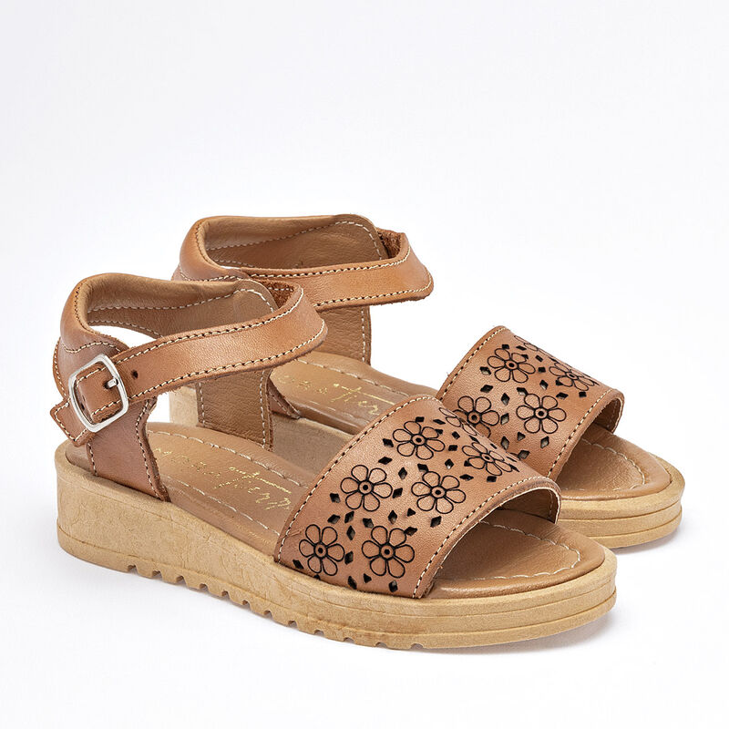 Mora Tierra sandalia para ni&ntilde;a camel cod 140644... image number null