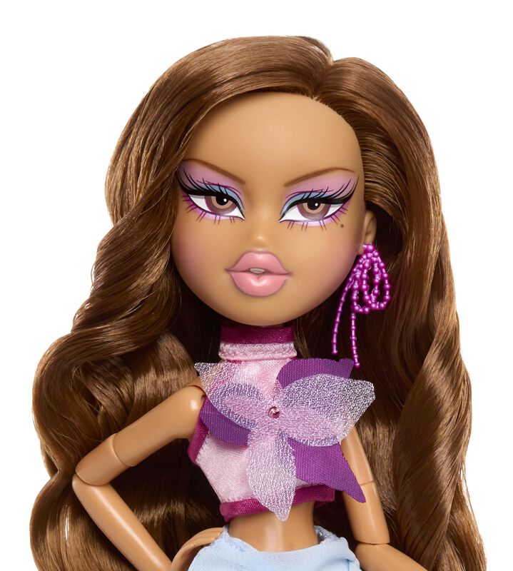 Mu&ntilde;eca De Moda Bratz Yasmin Pixiez Con Accesori... image number null