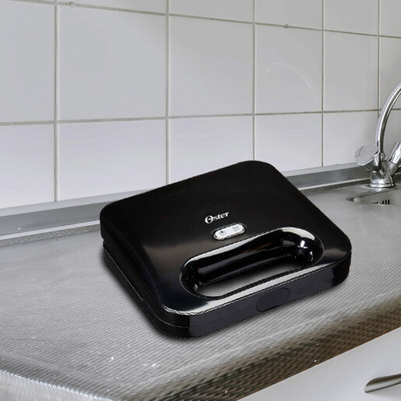 Sandwichera Antiadherente Compacta Oster CKSTSM... image number null