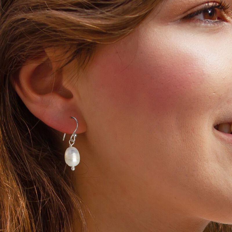 Set de Pulsera Sencilla de Perlas y Aretes de P... image number null