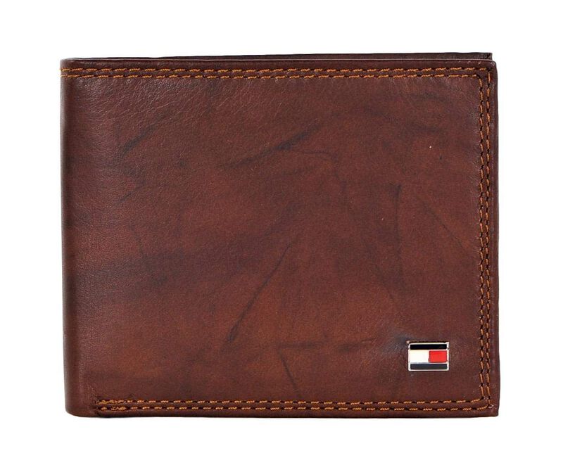 Cartera Passcase Tommy Hilfiger Tan Huck Para H... image number null
