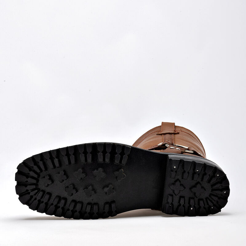 Taguesi Bota para hombre. Caf&eacute; image number null