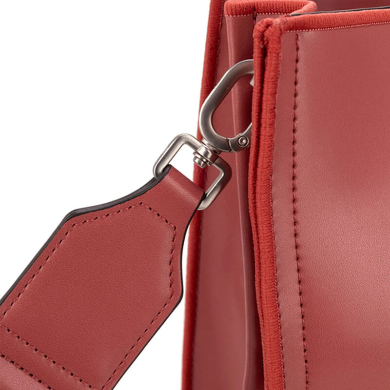 Bolsa Satchel Cloe Con Mascada Color Caf&eacute; 2blco... image number null
