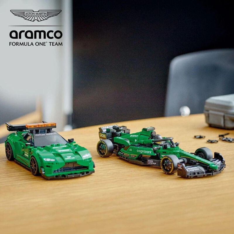 Lego Speed Champions Aston Martin Safety Car & ... image number null