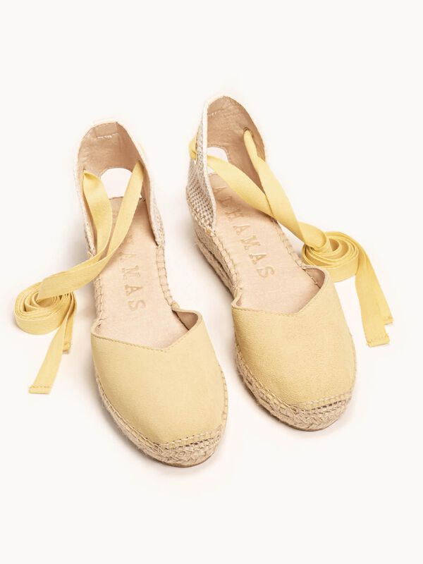 Romero Cu&ntilde;a Baja Ante Amarillo image number null