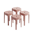 Set de 4 Bancos de Pl&aacute;stico Apilables &ndash; Color Caf&eacute;