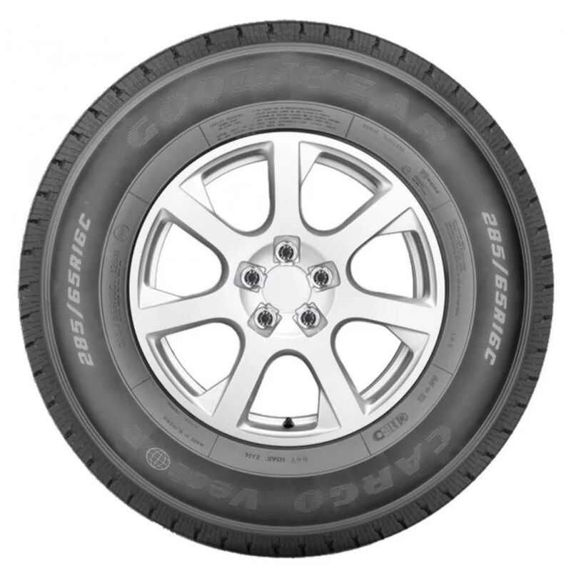 Llanta 285/65R16 128/118R Goodyear Cargo Vector image number null