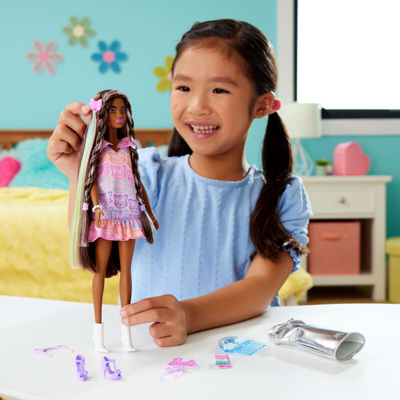 Mu&ntilde;eca Moderna Barbie Fun & Fancy Con Pelo Negr... image number null