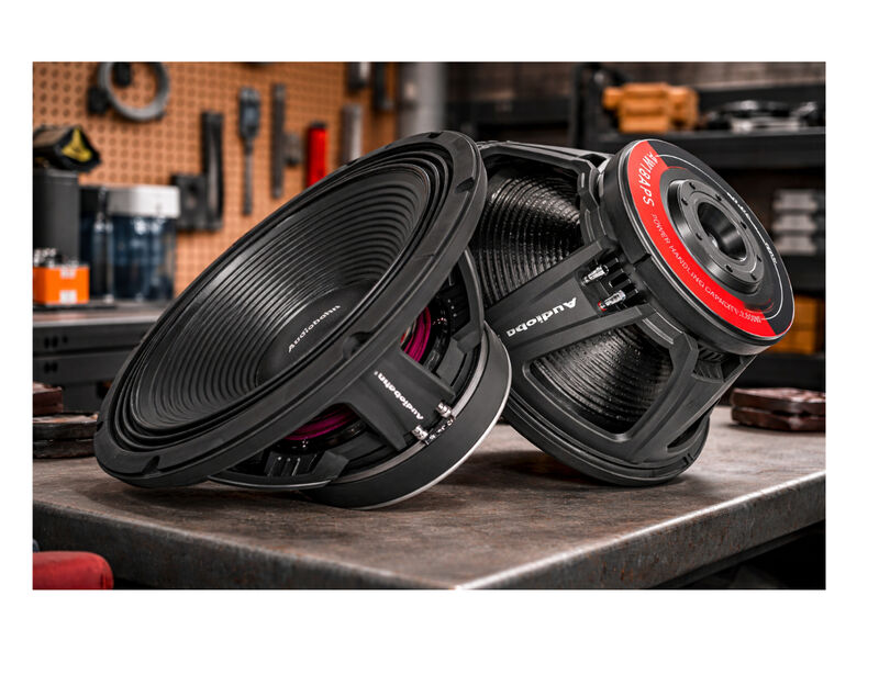 Bocina de repuesto profesional 18" 1800w Audiob... image number null