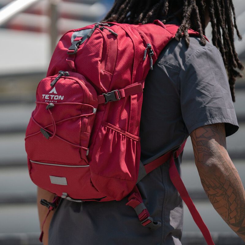 Mochila De Hidrataci&oacute;n Oasis 22l Roja Con Bolsa... image number null