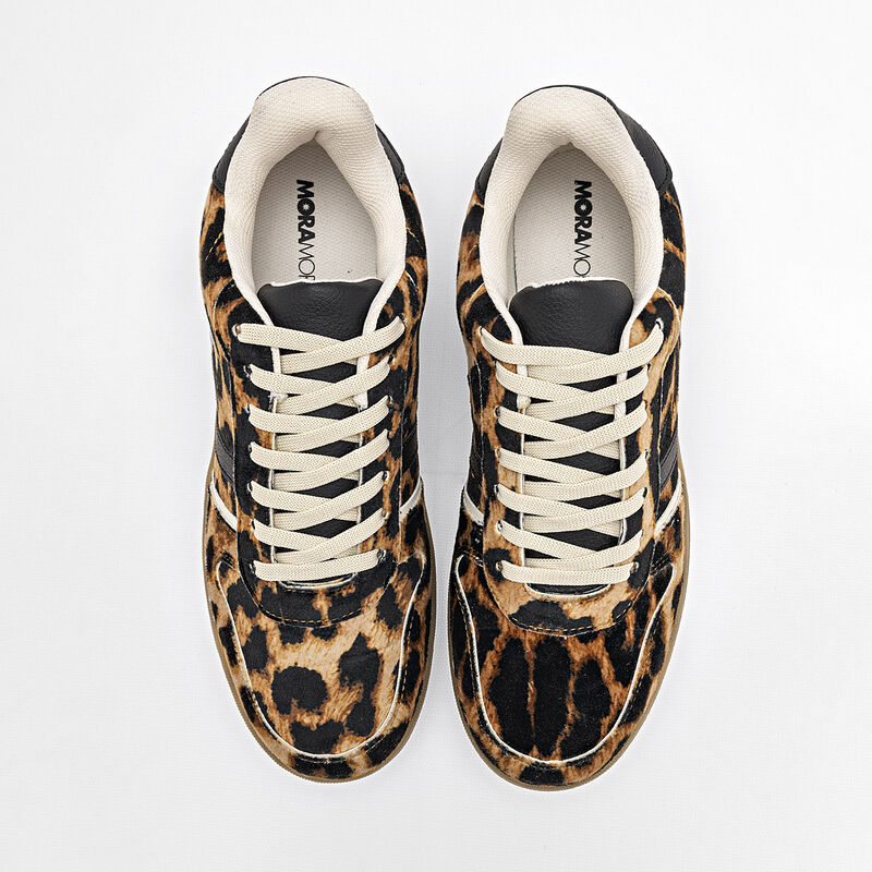 Moramora Tenis urbano para mujer camel negro hu... image number null