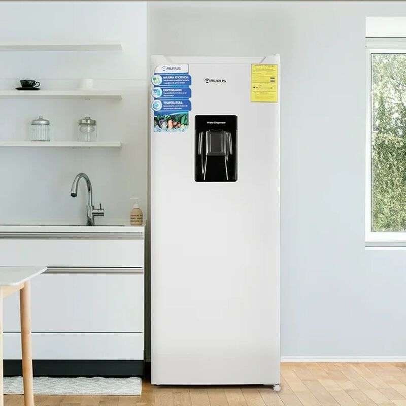 Refrigerador Aurus con despachador 7p3 ARU07WW image number null