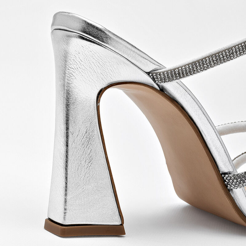 Clasben zapatilla abierta para mujer plata cod ... image number null