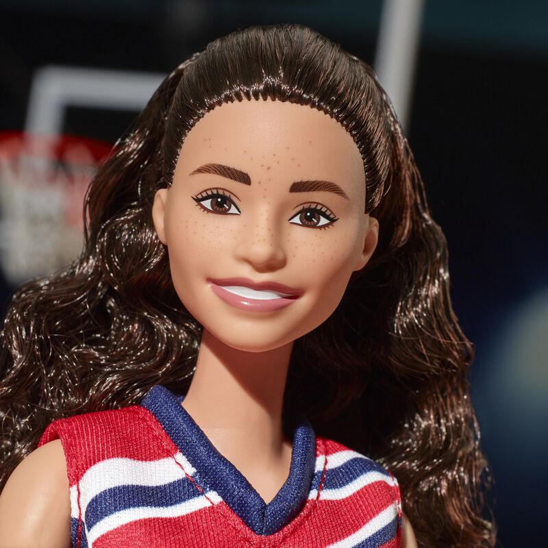 Mu&ntilde;eca Barbie Signature Sue Bird Con Uniforme N... image number null