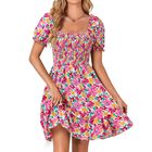 Vestido Rooscier Estampado Floral Rosa con Cintura Fruncida y Volantes