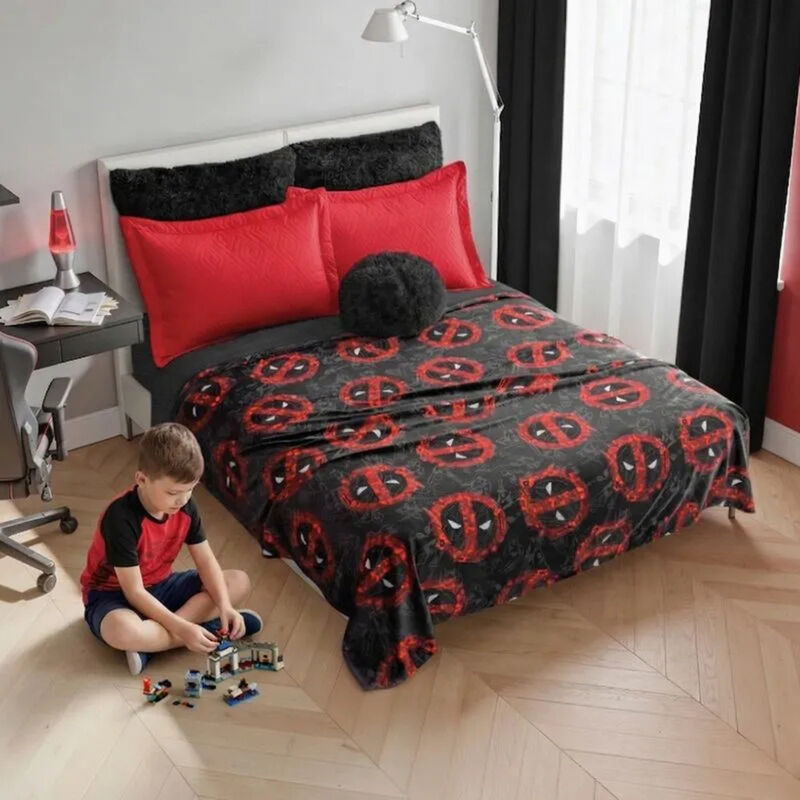 Cobertor Ultrasuave Deadpool Matrimonial Calien... image number null