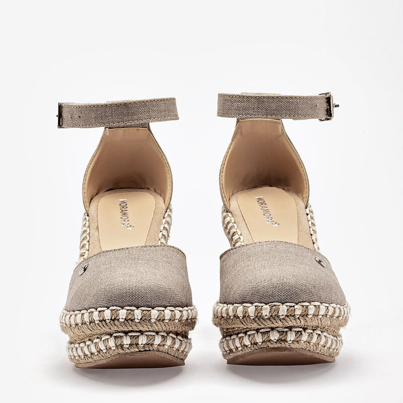 Moramora sandalia cu&ntilde;a para mujer beige cod 140... image number null
