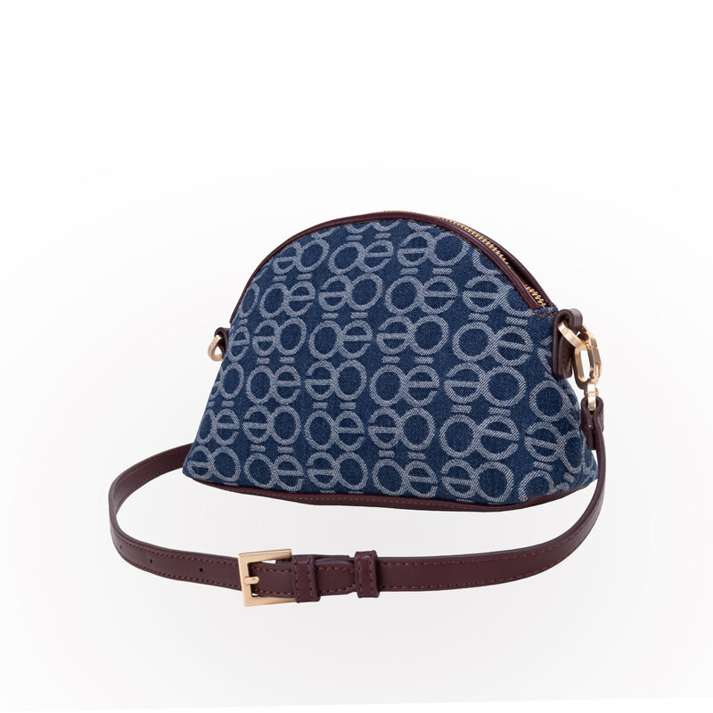 Bolsa Hobo Grande Con Charm Color Tinto image number null