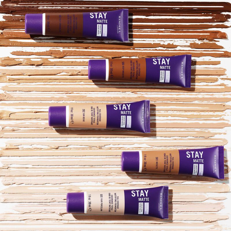 Mousse L&iacute;quida Foundation Rimmel London Stay Ma... image number null