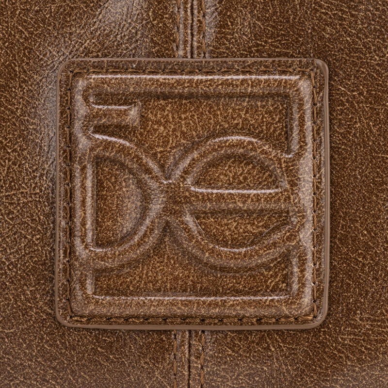 Cartera Pouch Mediana Color Camel image number null