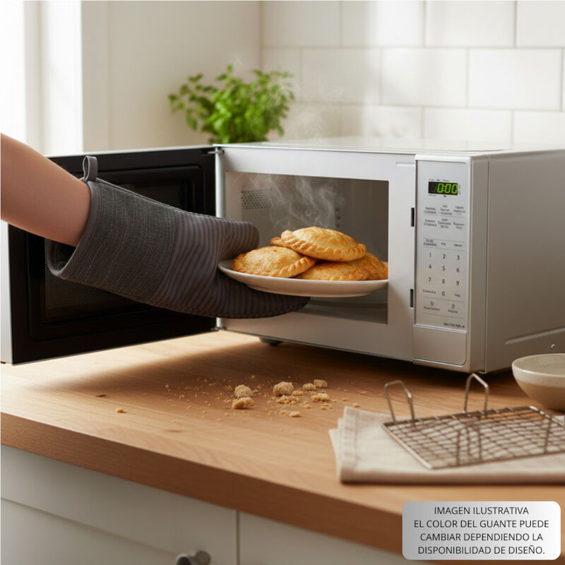 COMBO Microondas Panasonic 0.7 pies c&uacute;bicos NN-... image number null