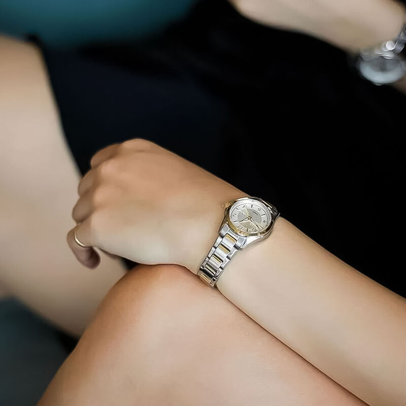 Reloj Citizen Eq0595-55a Mujer Acero Inoxidable image number null