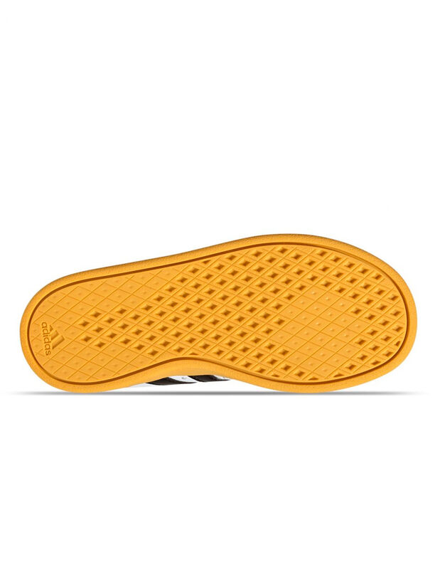 Tenis Niño Adidas Breaknet Mickey Blanco IG7163 image number null