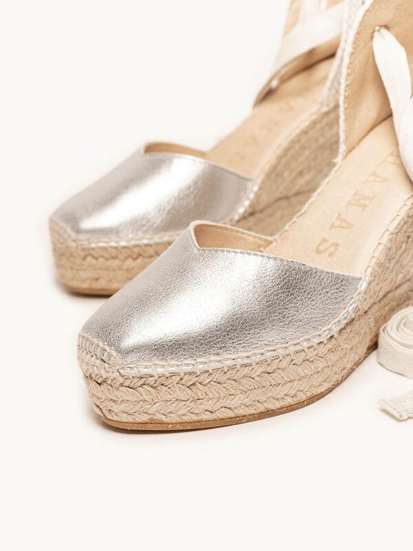 Alpargata de Cu&ntilde;a Alta Romero Metal Plata image number null