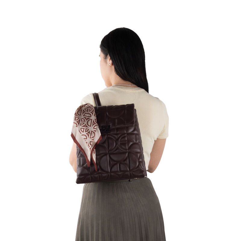 Mochila Mediana Con Mascada Color Caf&eacute; image number null