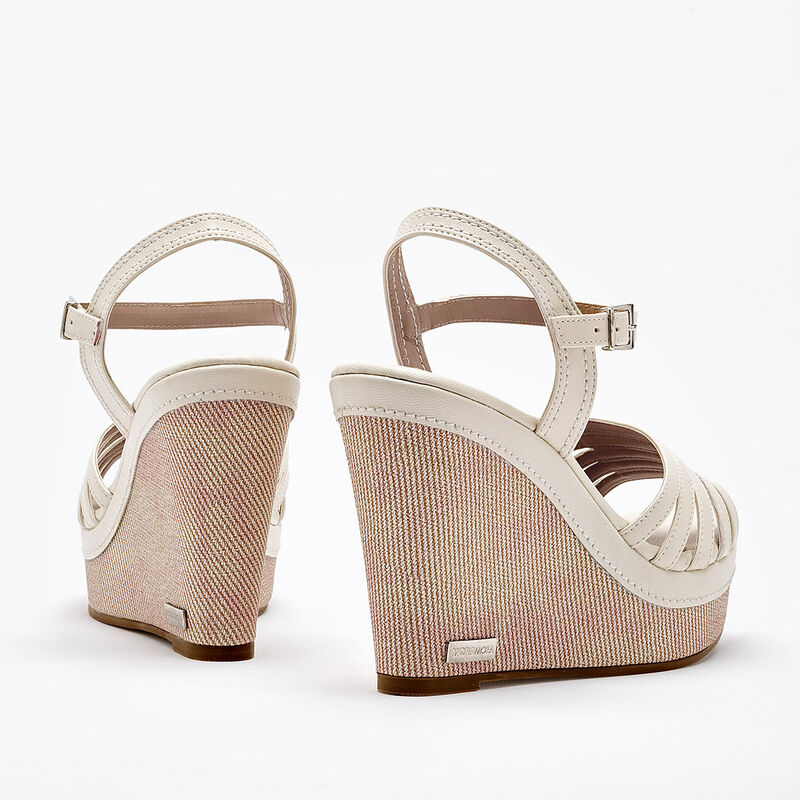 Moramora Sandalia Para Mujer Beige Cod 132551-e image number null